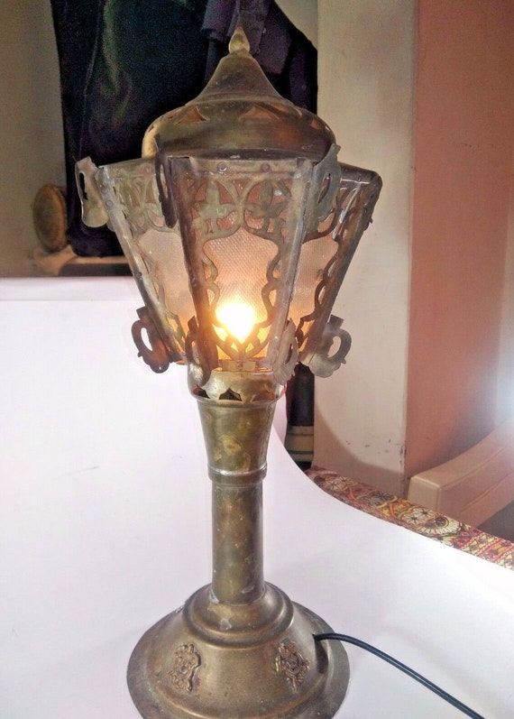 1900s Handcrafted Brass Table Lamp– Old Vintage Night Light with Indian Traditional Design, Unique Desktop Decor for Home or Office Ambiance