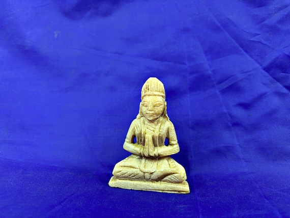 Vintage Marble Namaste Statue – Serene Indian Stone Carving | Exquisite Sacred Holy Decor | Timeless Spiritual Centerpiece for Home & Temple
