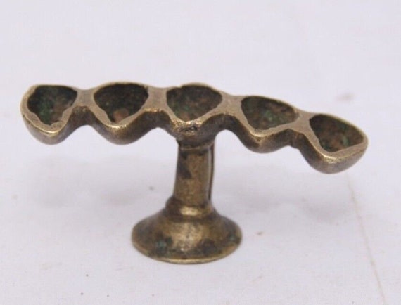 Vintage Handmade Brass Diya – Traditional Oil Wick Lamp for Puja/Meditation Aged Patina Finish, Timeless Hindu Ritual Decor & Heirloom Piece