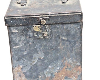 Old Painted Vintage Thick Metal Sheet /tin Box Kitchen Storage /utility Box