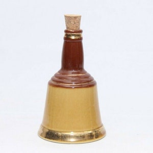 Ancienne bouteille de whisky vintage Bell's Old Scotch en céramique, Wade, articles de bar vides, collection fabriquée en Écosse, décoration de bar antique