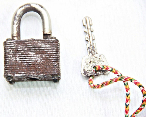 Rare Unique Vintage Metal Padlock with Key– Old Authentic America Lock Co Collectible – Retro Iron Masterpiece for Home Decor and Collectors