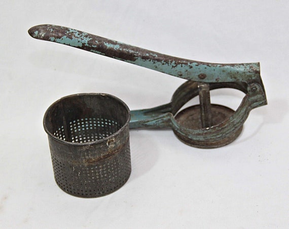 Handheld Iron Juicer Press, Potato Ricer, Masher & Strainer, Primitive Vintage Indian Kitchen Tool, Unique Cooking Utensil for Collectors