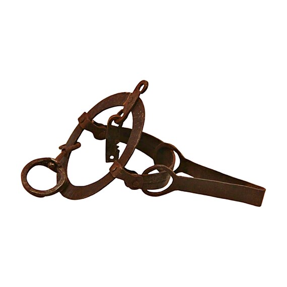 Antique Hand-Forged Iron Animal Trap – 1900s Blacksmith Crafted, Rare Vintage Hunting Decor, Primitive Rustic Indian Collectible for Display