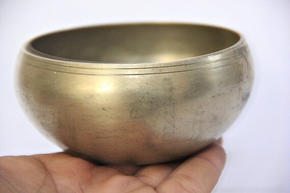 Vintage Hand Crafted Unique Bronze Singing Bowl, Chakra Healing, Indian Bell Metal Sound Therapy, Meditation and Relaxation Wellness Tool