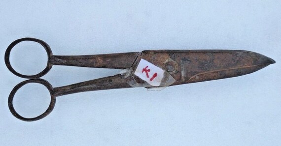 Vintage Rare Hand Crafted Iron Scissor for Sewing & Crafting, Unique Hobby Scissors, Antique Sewing Tool, Unique Craft Shears Collectible