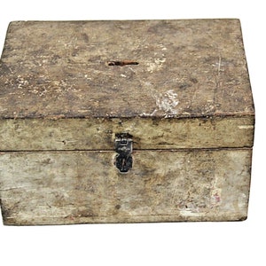 Vintage Wooden Money Box: Handmade Rustic Coin Bank, Trinket Organizer