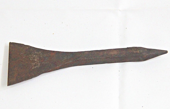 Handcrafted Vintage Iron Cobbler Rampi, Indian Shoemaking Tradition, Unique Rustic Art, Home Decor, Collector's Item, Artisan Craftsmanship