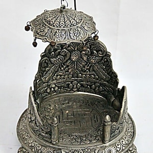 Antique Metal Finish Singhasan Seating for Laddu Gopal Statue, Rare Decorative Hindu God Idol Holder, Unique Religious Home Decor, Gift Idea