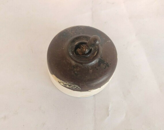 Vintage Brass Cap Ceramic Electric Switch Slickex Vitreous Made In England Retro Home Decor Unique Lighting Fixture Antique Style