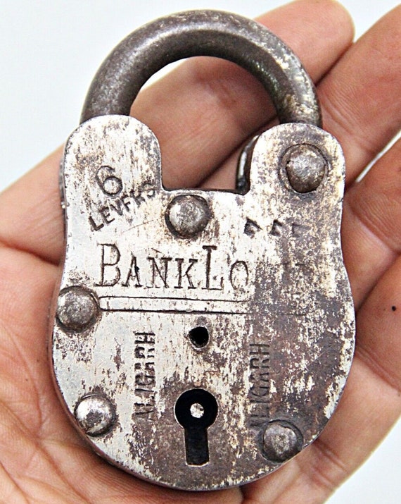 Rare Vintage Solid Iron and Steel Lock and Key Collectible Exquisite Padlock Unique Piece for Antique Collectors Home Decor Enthusiasts B14