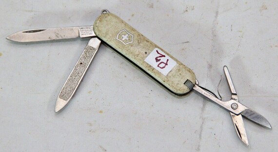Vintage 3-in-1 Miniature Multi Tool Folding Pocket Knife– Bakelite Handle, Tiny Collectible EDC Tool, Retro Knife for Practical Nostalgia P2