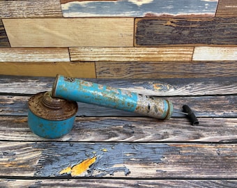 Vintage Manual Tin Star Pump Sprayer for Agricultural Use India Collectible