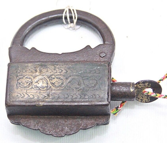 Antique Handmade Mughal Lock– Vintage Brass-Fitted Iron Padlock, Rare Decorative Screw-Type Lock, Unique Collectible for History Enthusiasts