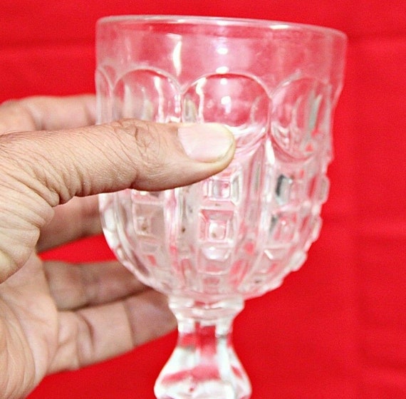 Old Vintage Embossed Wine Glass Tumbler – Decorative Hanging Glassware, Antique-Style Collectible for Classic Décor & Nostalgic Entertaining