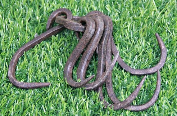 Rustic Handmade Antique Indian Well Bucket Hooks– Heavy Forged Iron Craftsmanship | Vintage Farmhouse Decor | Unique Hand-Forged Collectible