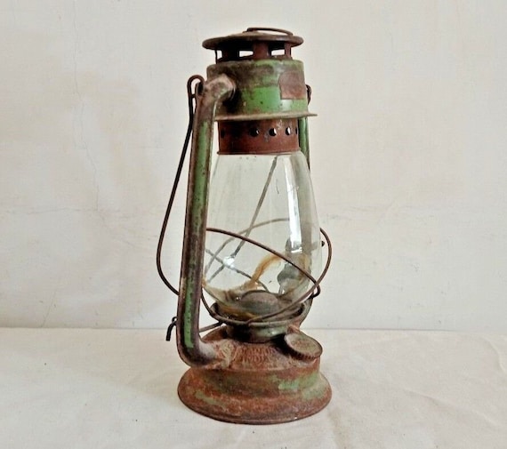Vintage Antique Kerosene Lantern – Handmade Oil Lamp Collectible | Old Made-in-India Rustic Decor | Retro Home Décor and Unique Gift Idea L4