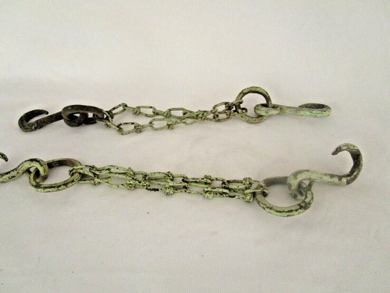 4 Pcs Vintage Painted Solid Planter Hanging Chain Hooks for Home Decor Rustic Bohemian Unique Indoor Outdoor Hanging Garden Accessories