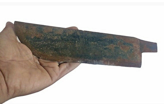 Vintage Blacksmith-Forged Dagger– Indian Khanjar Iron Knife, Antique Handcrafted Blade, Unique Collector’s Item with Historical Significance
