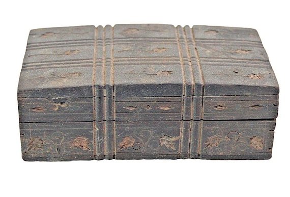 Vintage Wooden Hand Carved Trinket Jewellery Box with Intricate Designs Beautiful Organizer for Elegant Storage & Display of Your Treasures