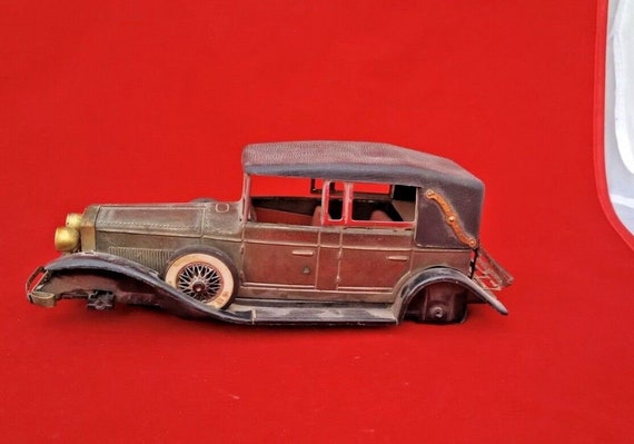 1928 UNCOLA Vintage Brass-Fitted Toy Car Skeleton - Rare Antique Advertising Collectible for Nostalgic Décor, Radio