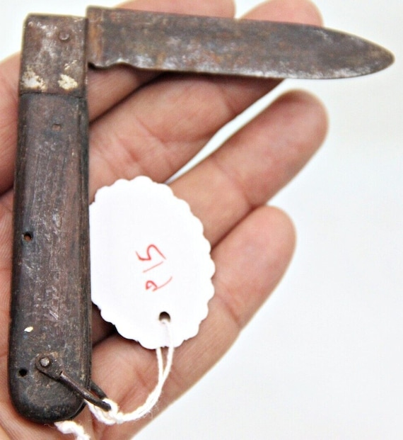 Charming Vintage Folding Pocket Knife with Iron Blade and Wooden Handle, Collectible Old Knife Perfect for Camping & Outdoor Adventures P15