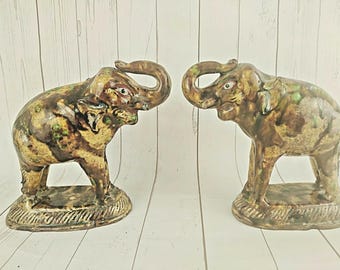 Vintage Ceramic Elephant Figurine: Hand Crafted Animal Decoration