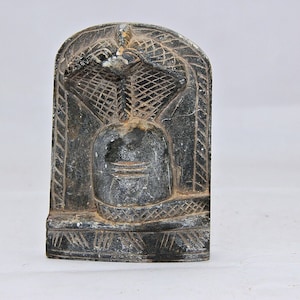 Black Marble Stone Lord Shiva Lingam Statue – Rare Vintage Handmade Hindu Idol Decor | Unique Spiritual Gift | Timeless Home Accent
