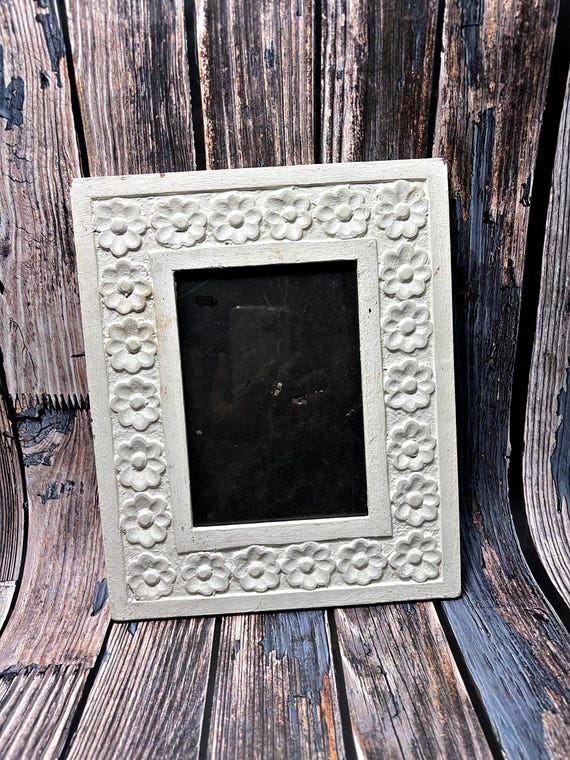 Handcrafted Wooden Photo Frame – Rustic Charm for Displaying Cherished Memories | Natural Wood Decor Unique Personalized Gift for Loved Ones