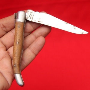 Laguiole Pocket Knife: Arto France, Broom Wood Handle, 12C27 Steel Blade