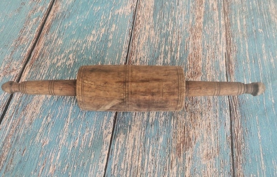 Antique Wooden Chapati Rolling Pin (Belan/Velan)– Painted Indian Kitchen Tool | Rare Vintage Culinary Decor | Unique Handcrafted Rolling Pin