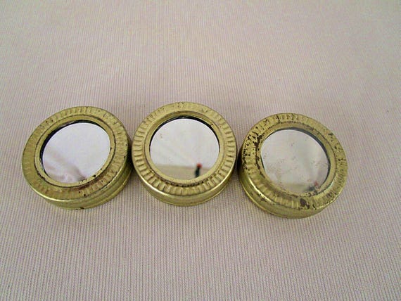 Vintage Mirror Fitted Round Kumkum Tikka Makeup Kajal Powder Eyeliner Tin Box, Cosmetic Storage Portable Vermilion Powder Container India