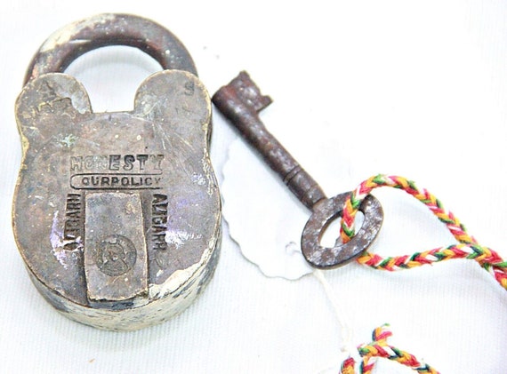 Old Vintage Brass Padlock with Key - Hand Forged Unique Collectible from India - Antique Lock for Decor or Use, Ideal Gift for Collectors H2