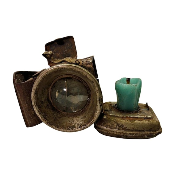 Vintage English Iron Candle/Oil Wick Lamp– Antique Primitive Lighting | Rustic Farmhouse Collectible, 19th Century Industrial Decor