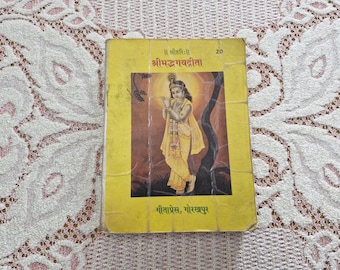 Shrimad Bhagavad Gita Pocket Edition: Sanskrit Text, Krishna Illustration (Gita Press)
