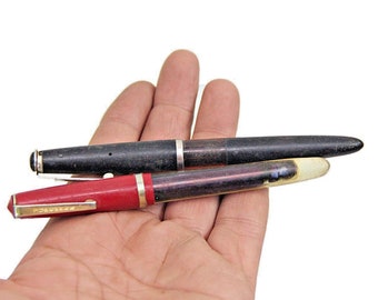 2 Stück Lot alter Vintage Füllfederhalter / Ink Tank Pen India , No Ink Golden Nib