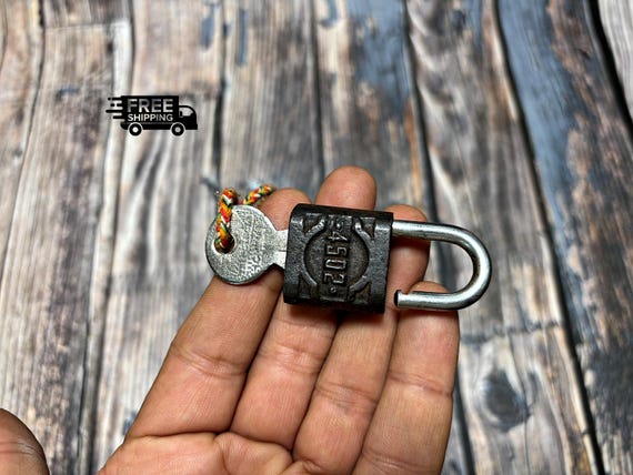 Vintage Cast Iron Heavy Duty Golddoor 4502 Padlock with Single Key Made in China