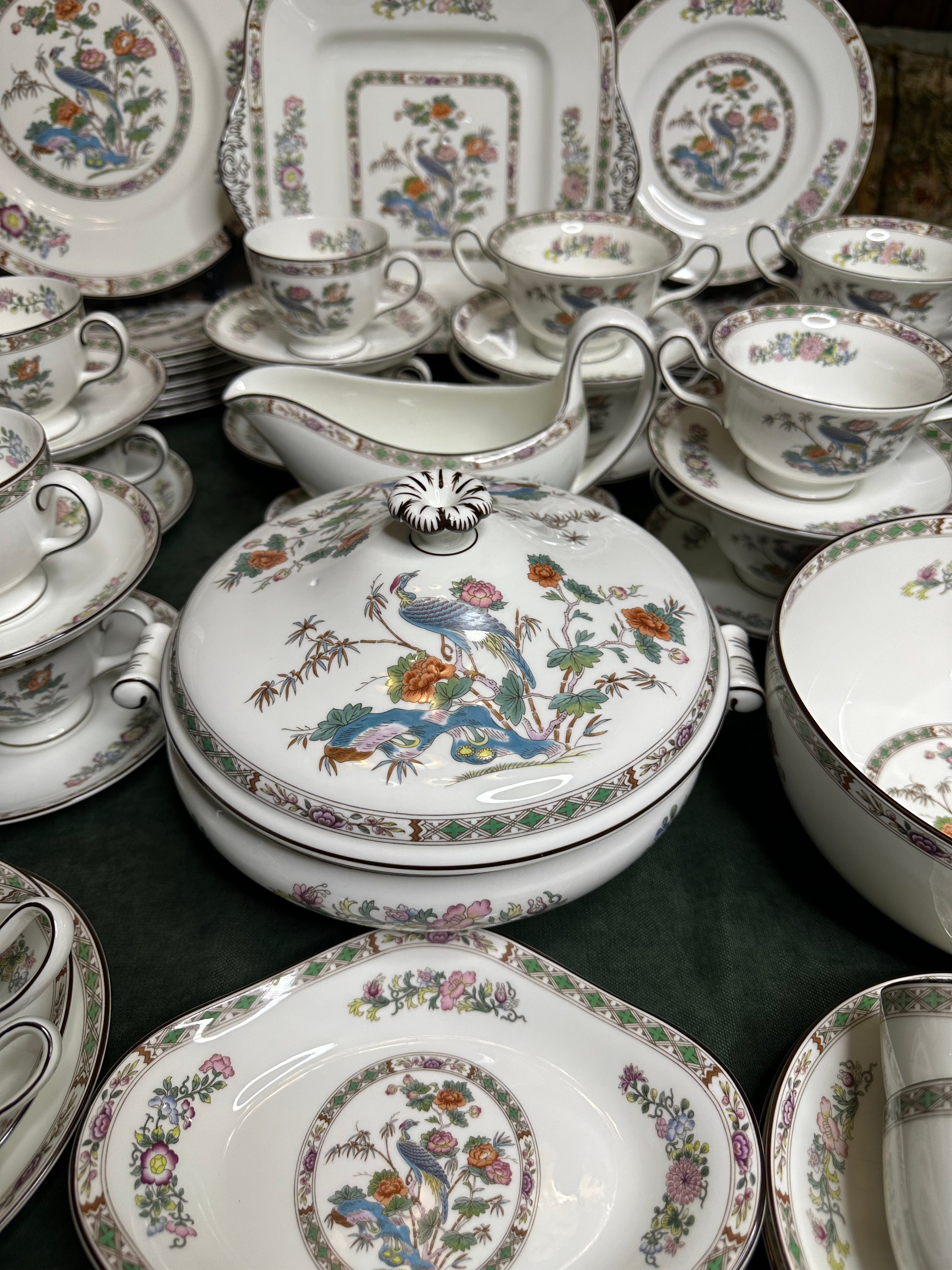 Vintage Wedgwood Kutani Crane Dinner Service Bone China 8 Place Setting