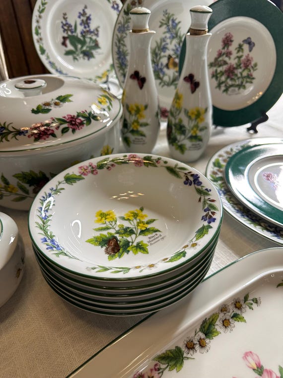 Royal Worcester Herbs Dinner Set for 10 – Botanical Porcelain