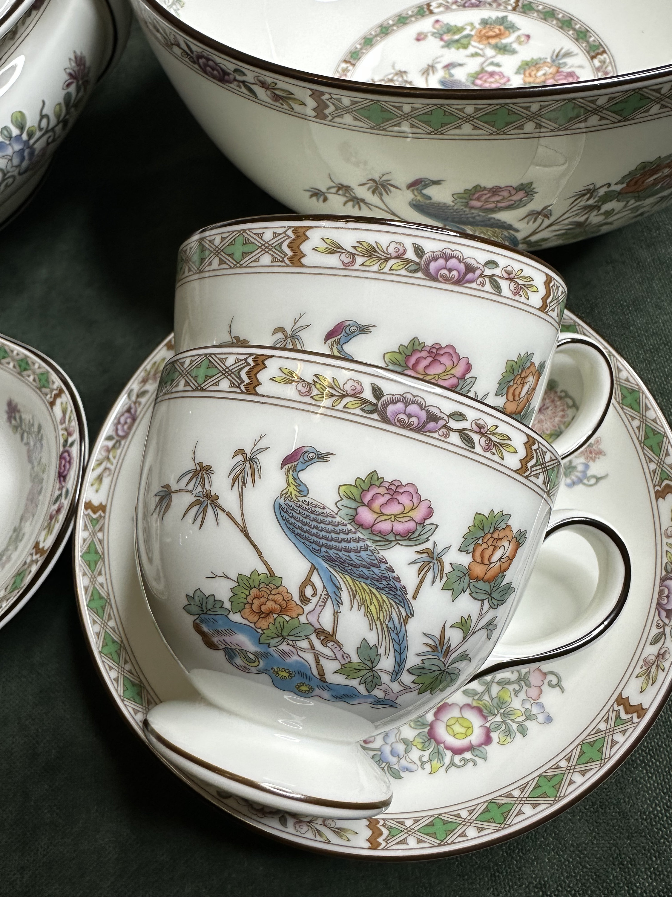 Vintage Wedgwood Kutani Crane Dinner Service Bone China 8 Place Setting