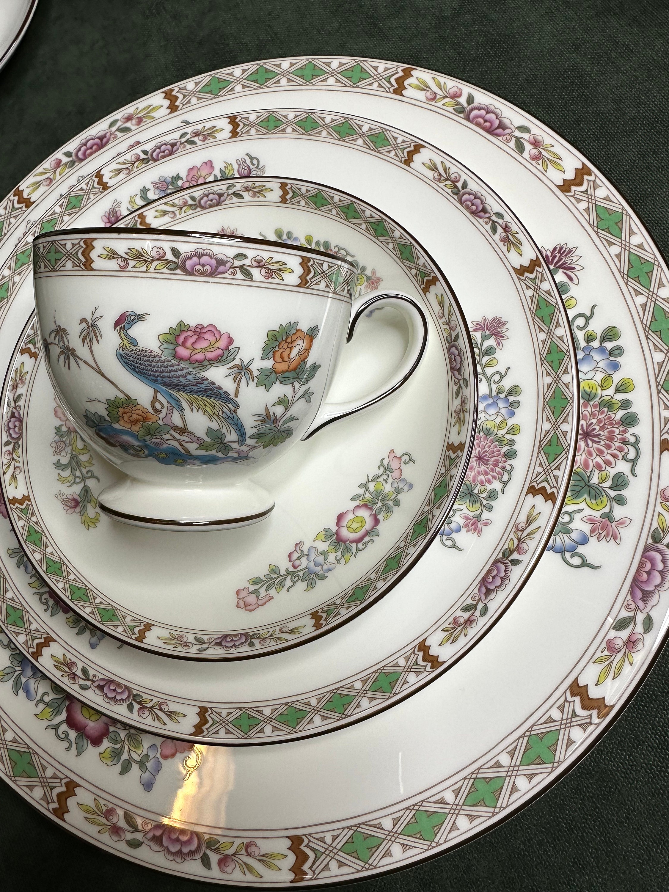 Vintage Wedgwood Kutani Crane Dinner Service Bone China 8 Place Setting