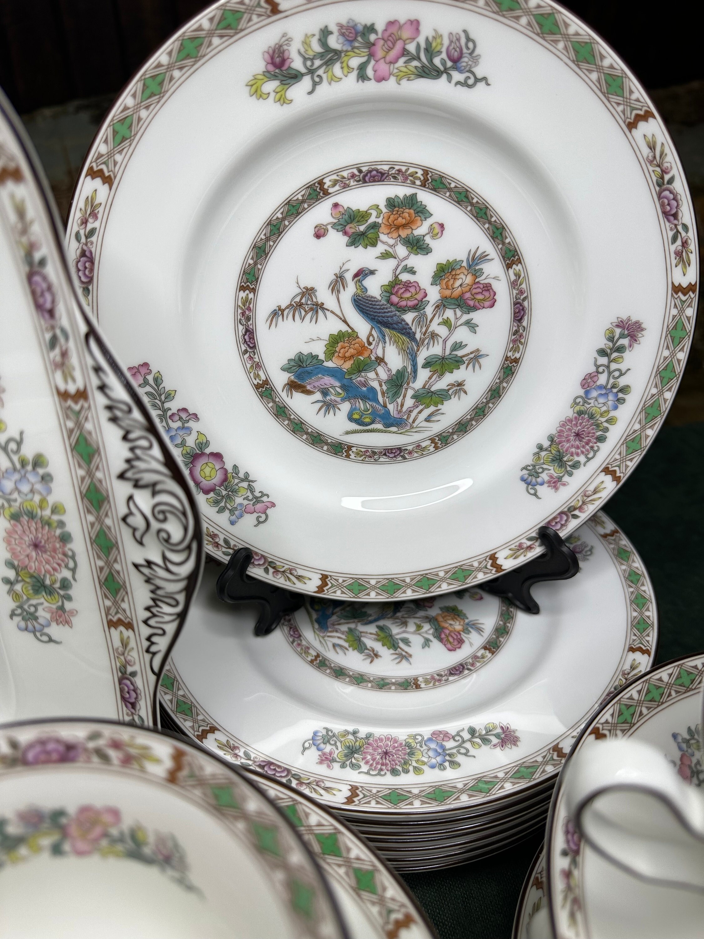 Vintage Wedgwood Kutani Crane Dinner Service Bone China 8 Place Setting