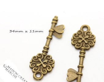 schöne Bronze Schlüssel Metall, Zierschlüssel, Ketten Anhänger 34 mm x 11 mm, 3 Stück