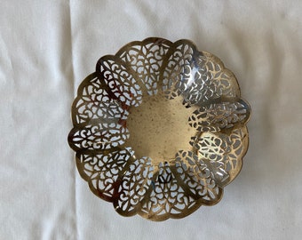 Silver filagree serving dish, International Silver CO, pattern Lovelace