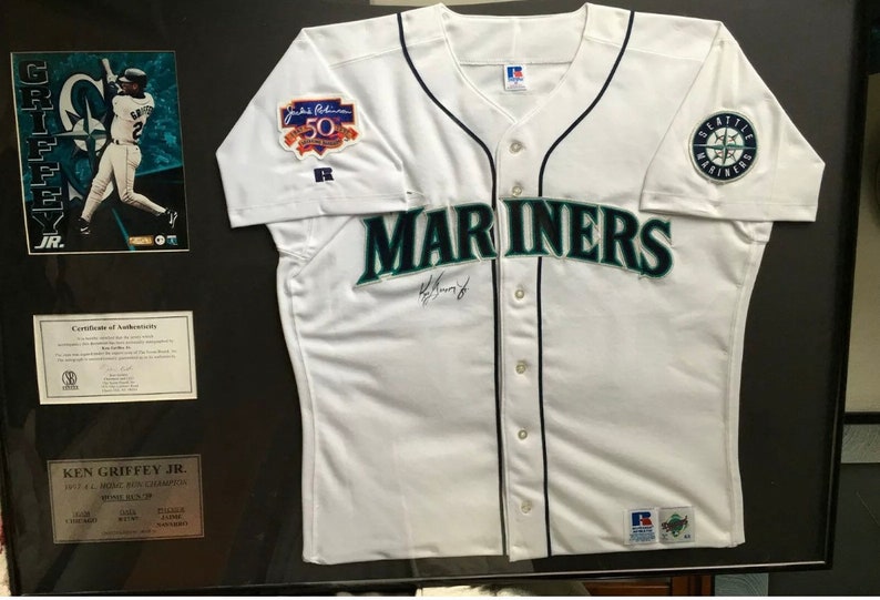 white mariners jersey