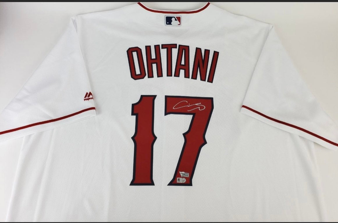 Men's Los Angeles Angels Shohei Ohtani Majestic Gray Flex Base Authentic  Collection Player Jersey
