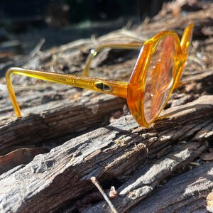 Dior Reflective Gold Frame Sunglasses with Amber Lenses and Black Pouch Shop Dior Color Quake 1 Sunglasses Gold/Gold Copper Mirror main image 4