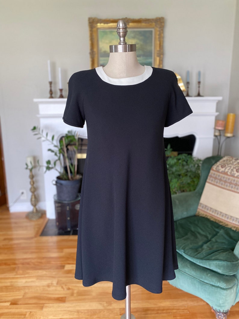 Swingy vintage 80s/90s little black dress with ivory trim | Etsy