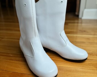 Vintage White Leather Boots for Women, Size 6M, Western Style GoGo Majorette Boots