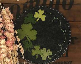 Primitive Stitchery ST PATRICKS DAY Shamrocks Penny Rug ~ Bittersweet Candle Mat
